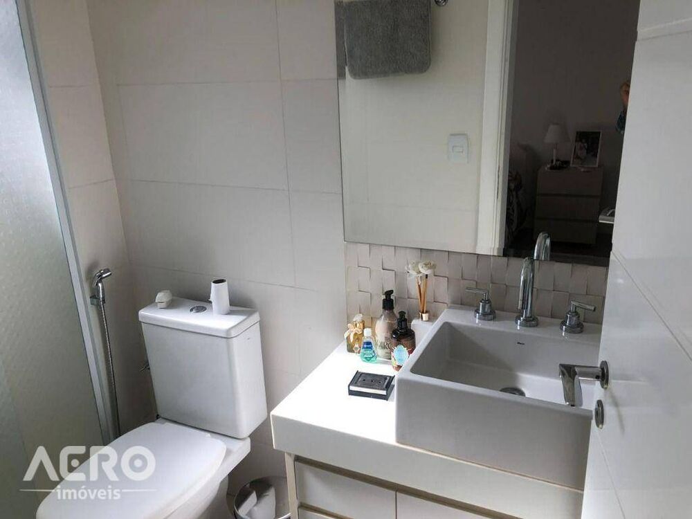Apartamento à venda com 3 quartos, 240m² - Foto 12