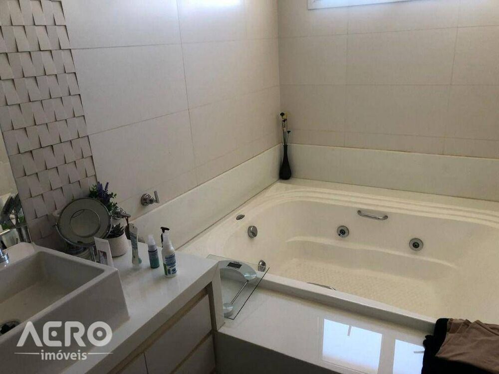 Apartamento à venda com 3 quartos, 240m² - Foto 14