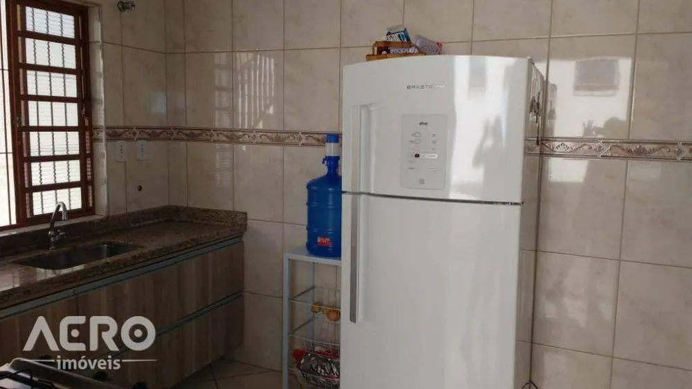Casa, 3 quartos, 204 m² - Foto 3