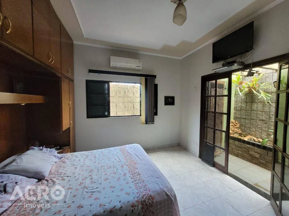 Casa, 3 quartos, 330 m² - Foto 8