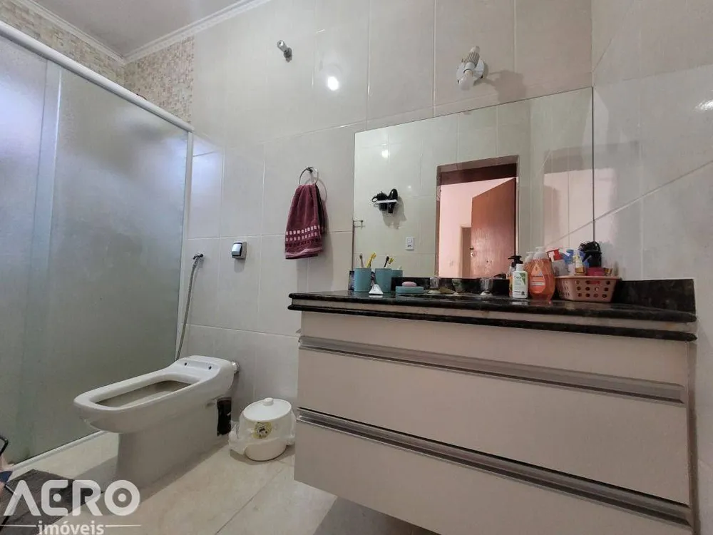 Casa, 2 quartos, 126 m² - Foto 1