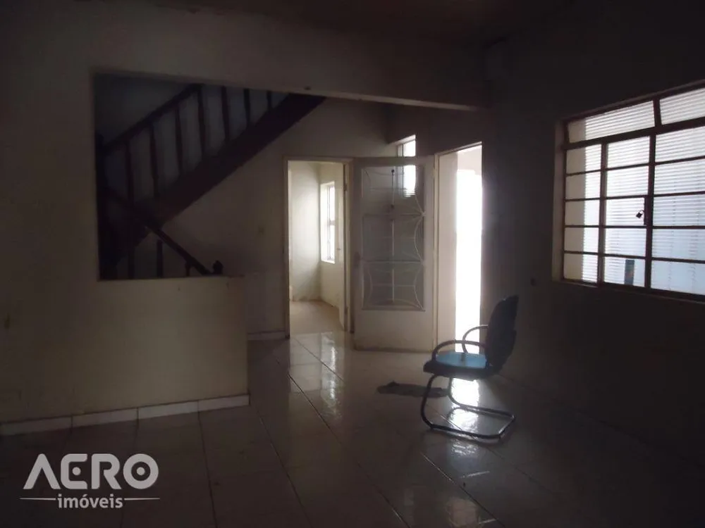 Casa, 7 quartos, 350 m² - Foto 2