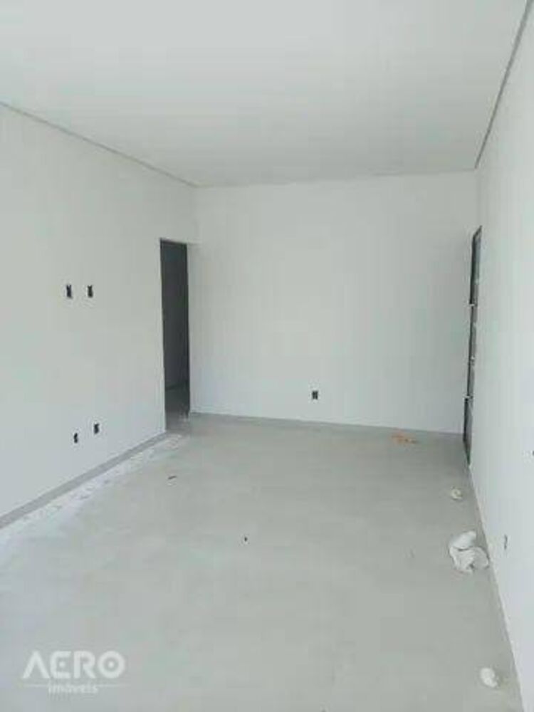 Casa à venda com 3 quartos, 200m² - Foto 9