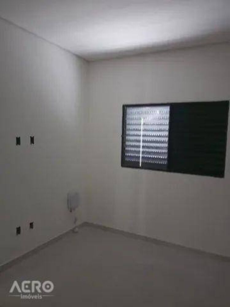 Casa à venda com 3 quartos, 200m² - Foto 12