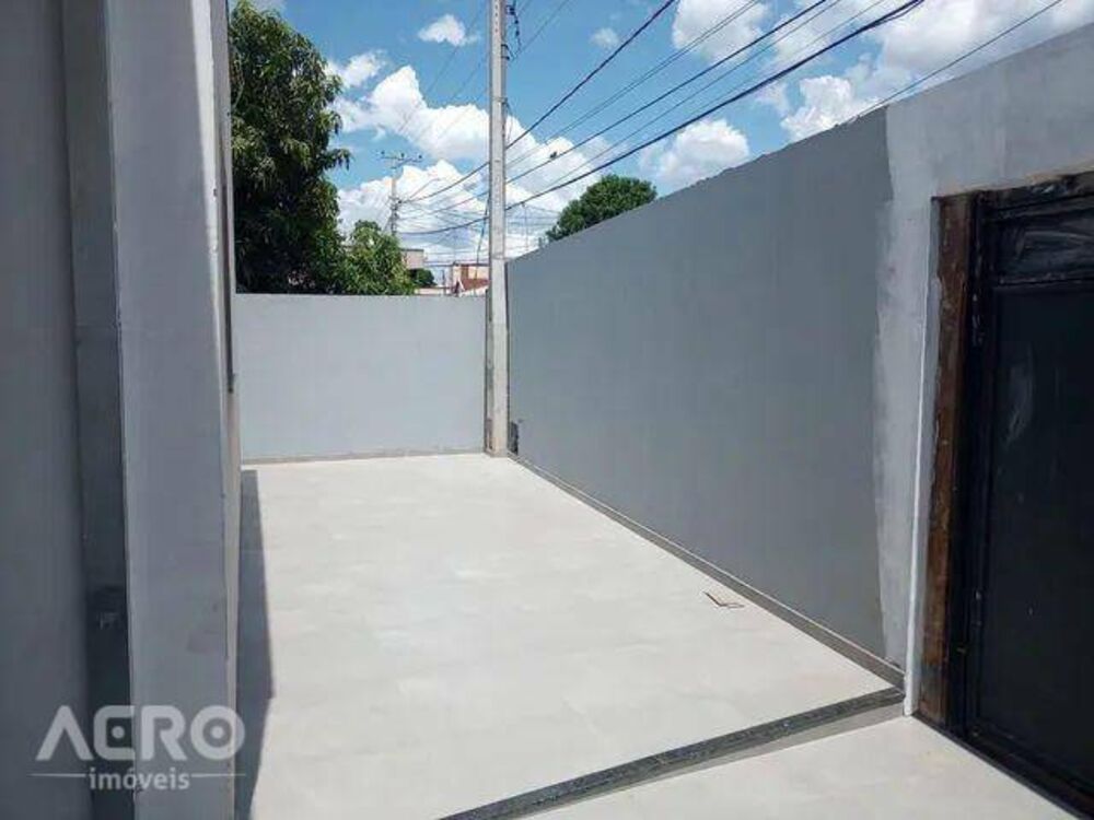 Casa à venda com 3 quartos, 200m² - Foto 11