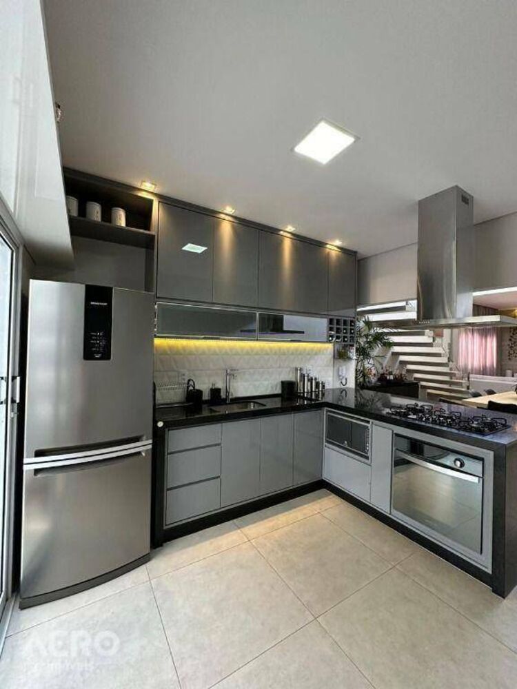 Casa, 3 quartos, 230 m² - Foto 11