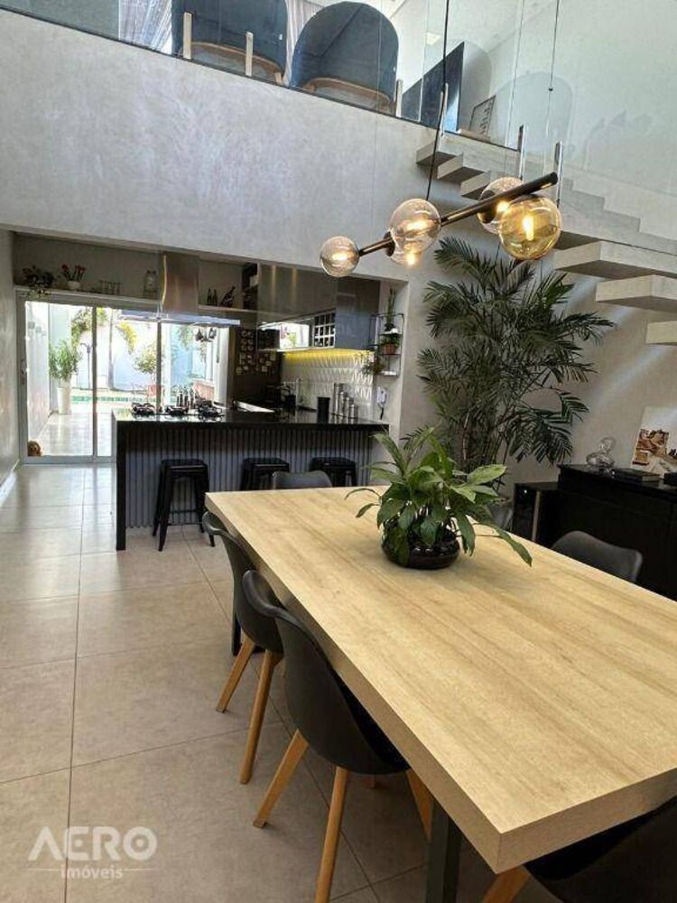 Casa, 3 quartos, 230 m² - Foto 13