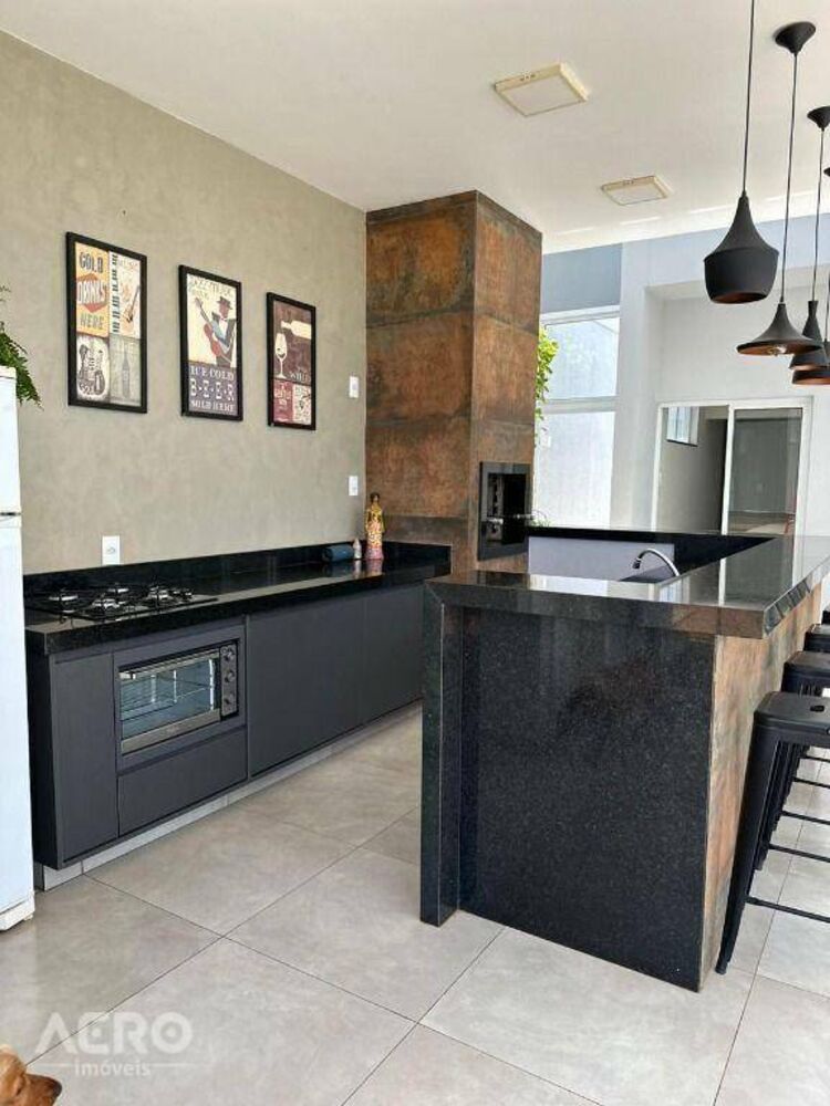 Casa, 3 quartos, 230 m² - Foto 33