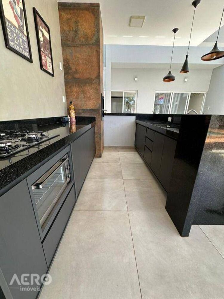 Casa, 3 quartos, 230 m² - Foto 30