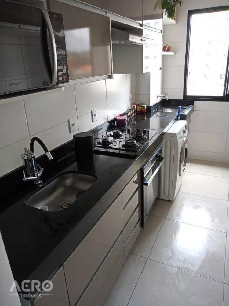 Apartamento à venda com 2 quartos, 48m² - Foto 4