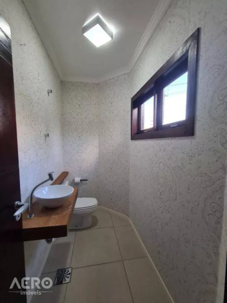 Casa de Condomínio à venda com 5 quartos, 250m² - Foto 4