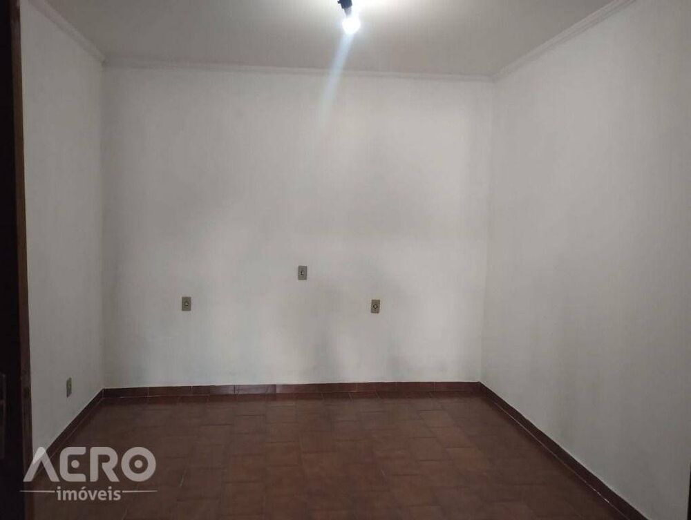 Casa à venda com 2 quartos, 82m² - Foto 6