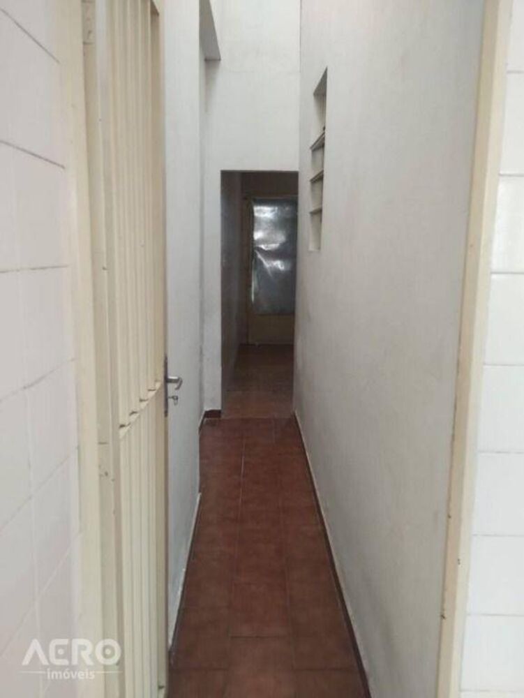 Casa à venda com 2 quartos, 82m² - Foto 4