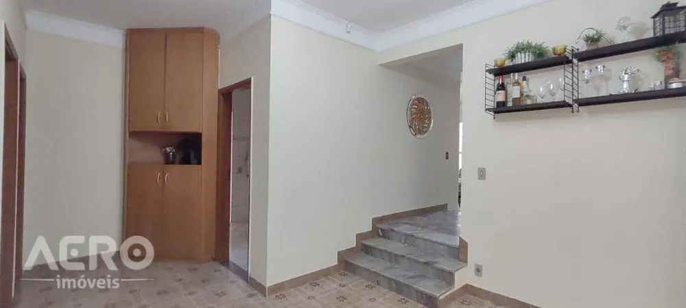 Casa, 3 quartos, 206 m² - Foto 3
