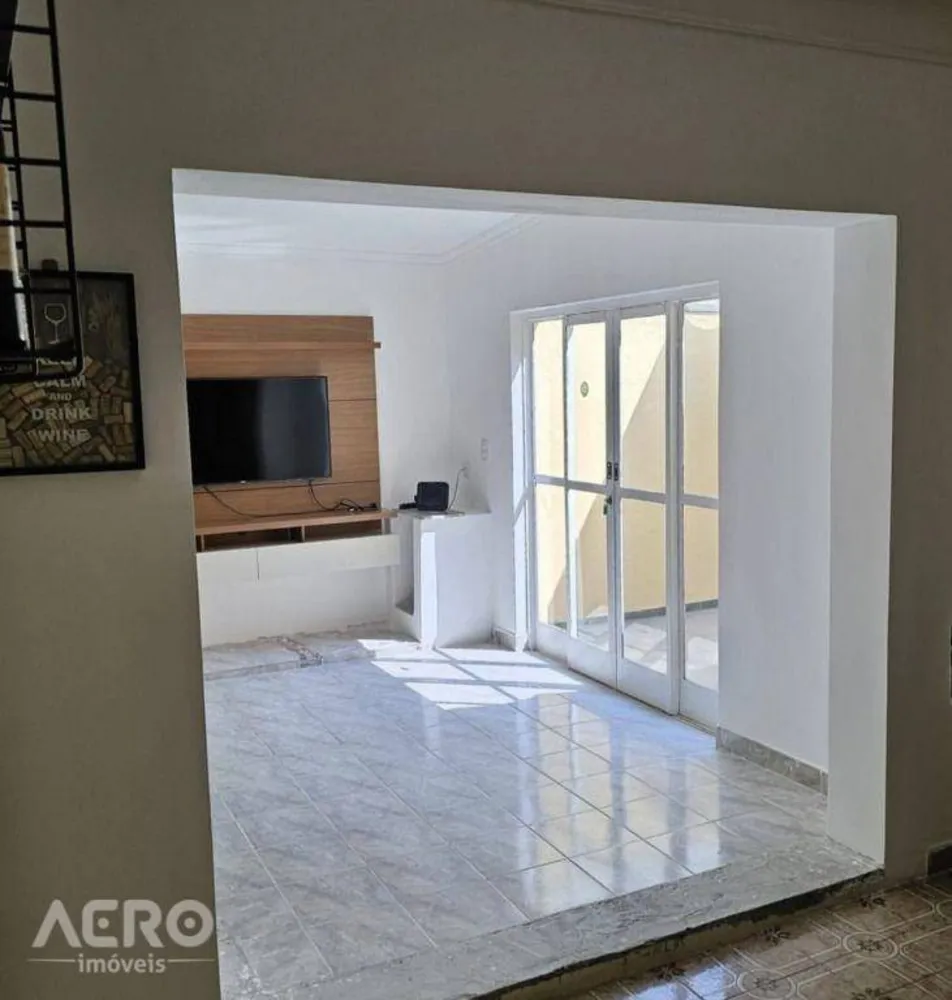 Casa, 3 quartos, 206 m² - Foto 8