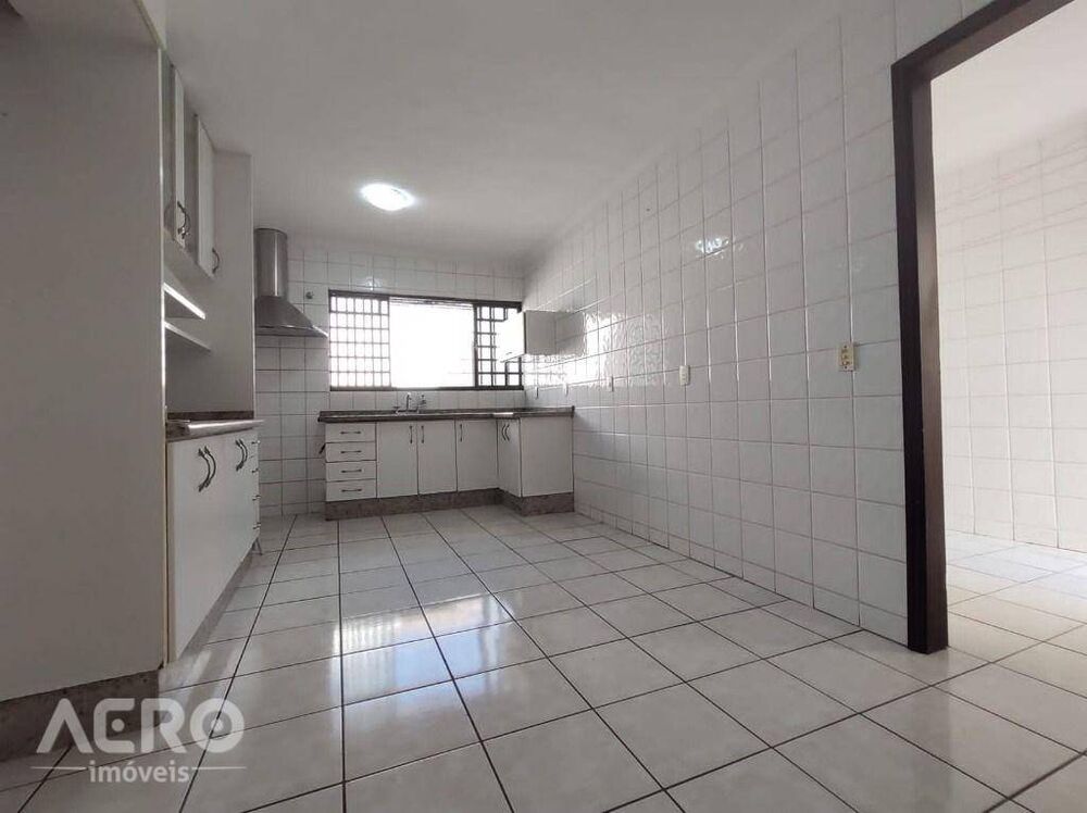 Casa, 3 quartos, 200 m² - Foto 7
