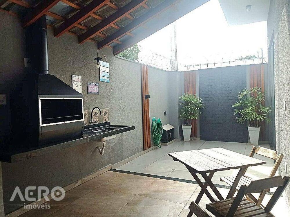 Casa, 3 quartos, 130 m² - Foto 2