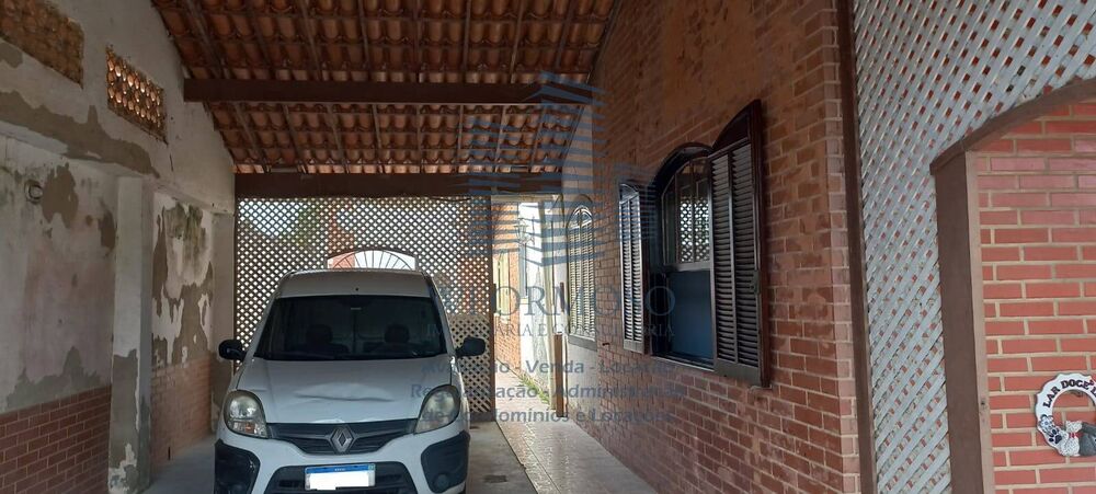 Casa à venda com 2 quartos, 1641m² - Foto 4