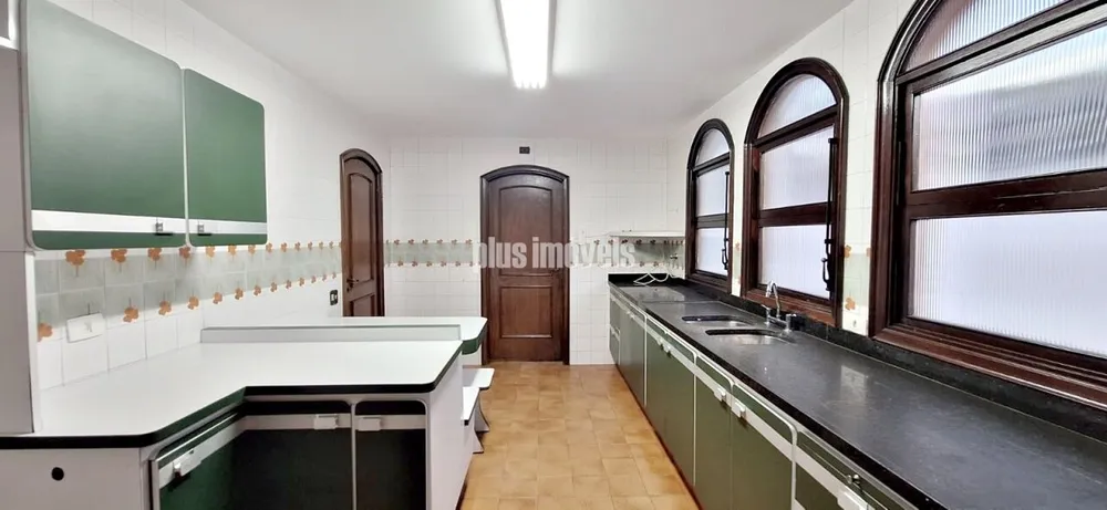 Casa, 4 quartos, 270 m² - Foto 1