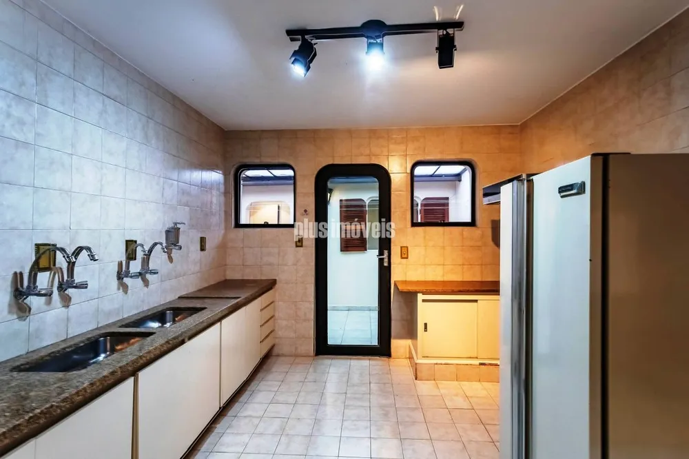 Casa, 3 quartos, 278 m² - Foto 4
