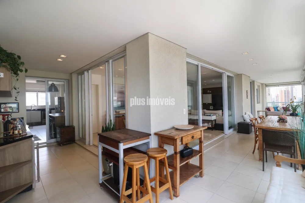 Apartamento, 4 quartos, 233 m² - Foto 1