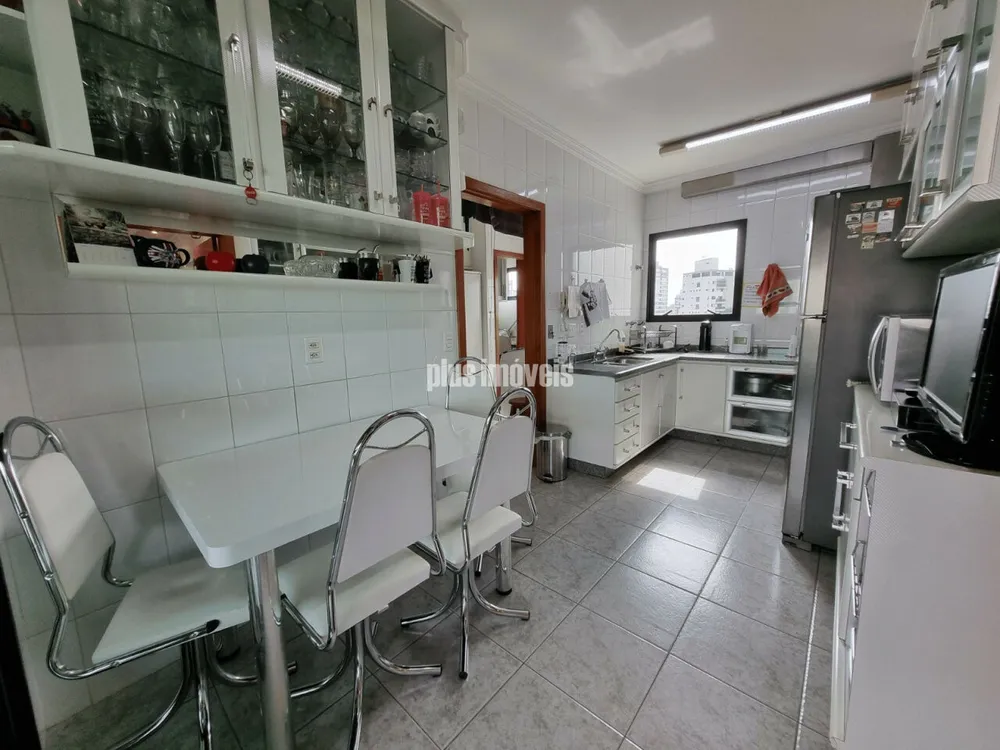 Apartamento, 3 quartos, 156 m² - Foto 2