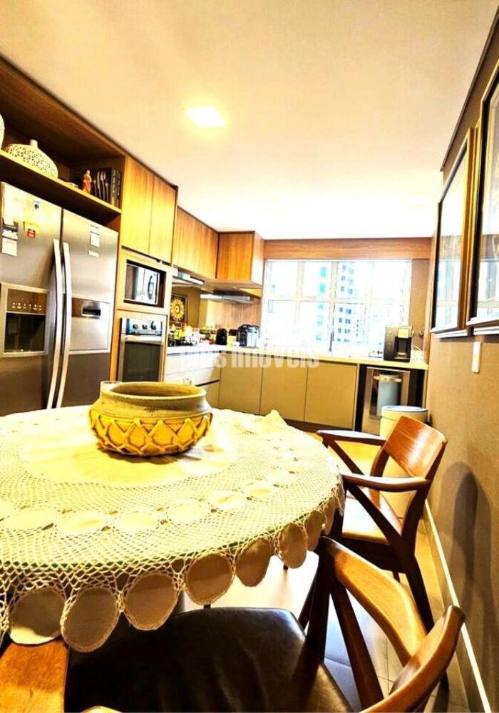 Apartamento, 3 quartos, 197 m² - Foto 2