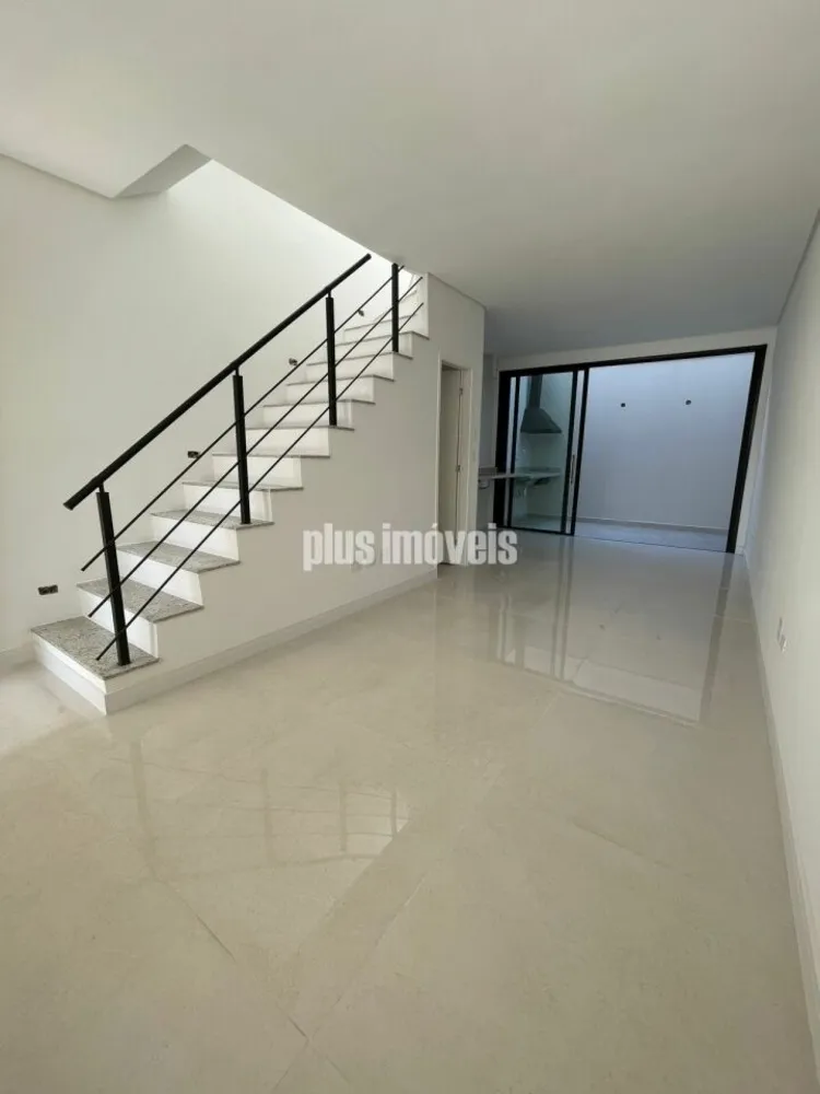 Casa, 3 quartos, 113 m² - Foto 2