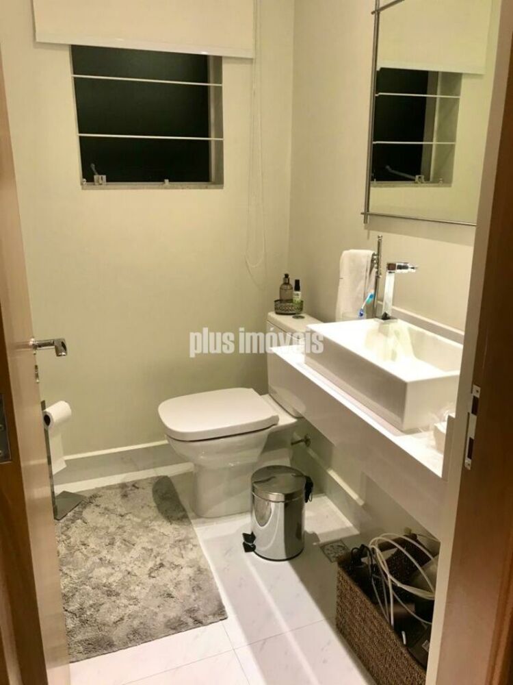 Casa Comercial à venda com 7 quartos, 250m² - Foto 10