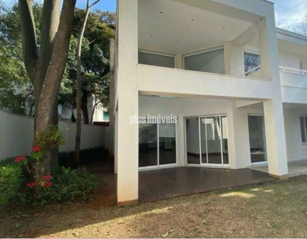 Casa de Condomínio à venda com 4 quartos, 608m² - Foto 1