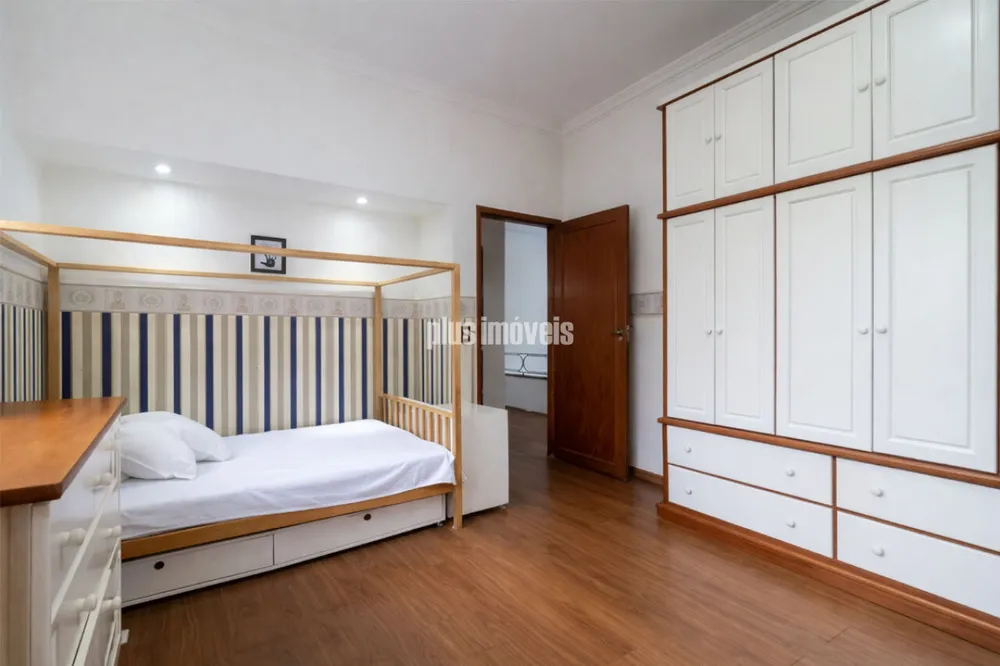 Casa, 4 quartos, 299 m² - Foto 2