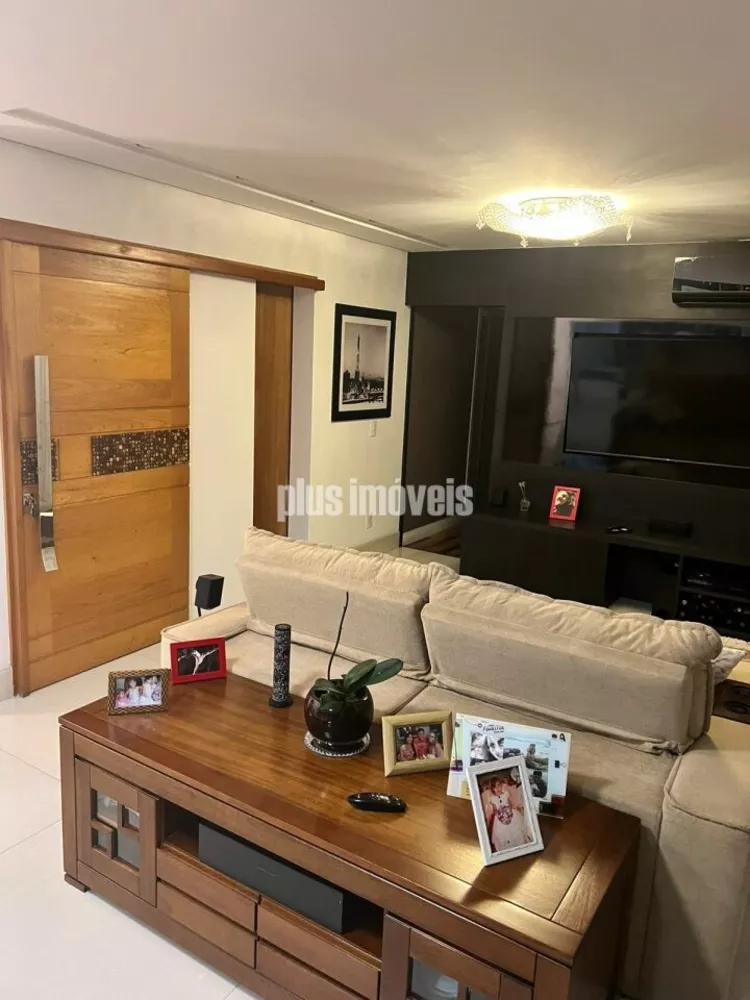 Apartamento à venda com 3 quartos, 140m² - Foto 4