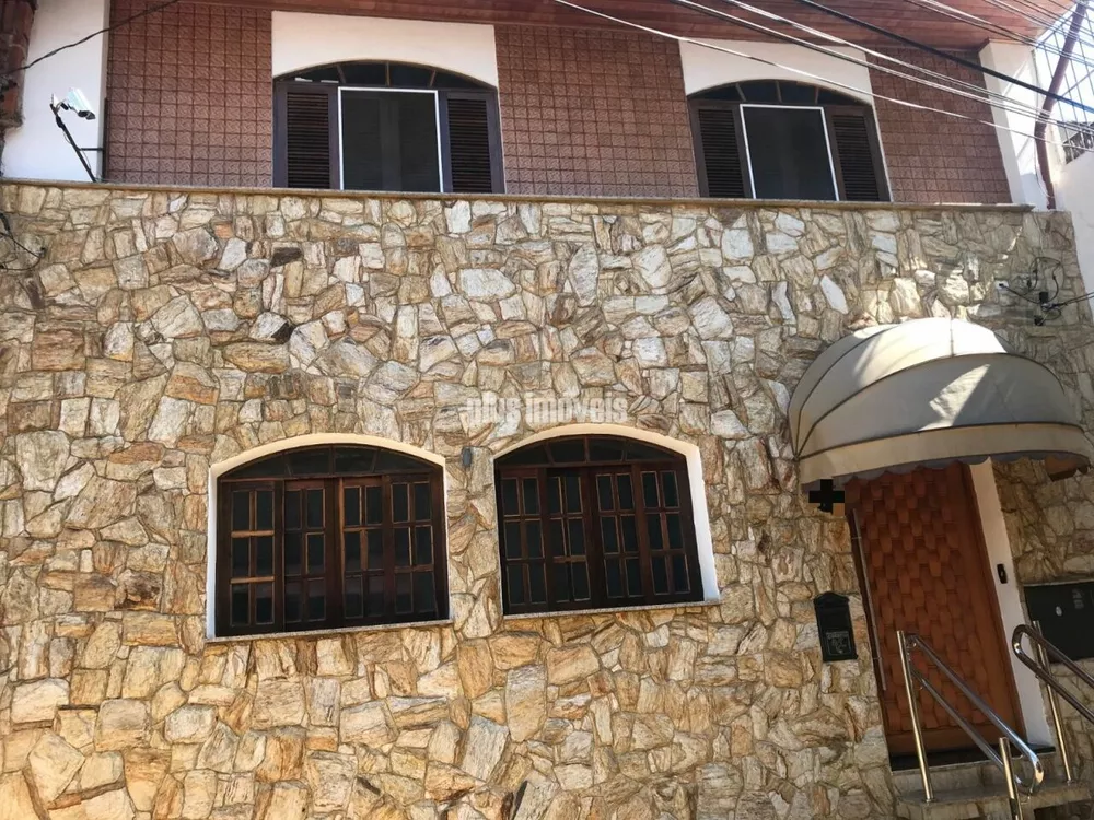 Casa de Vila à venda com 3 quartos, 131m² - Foto 2