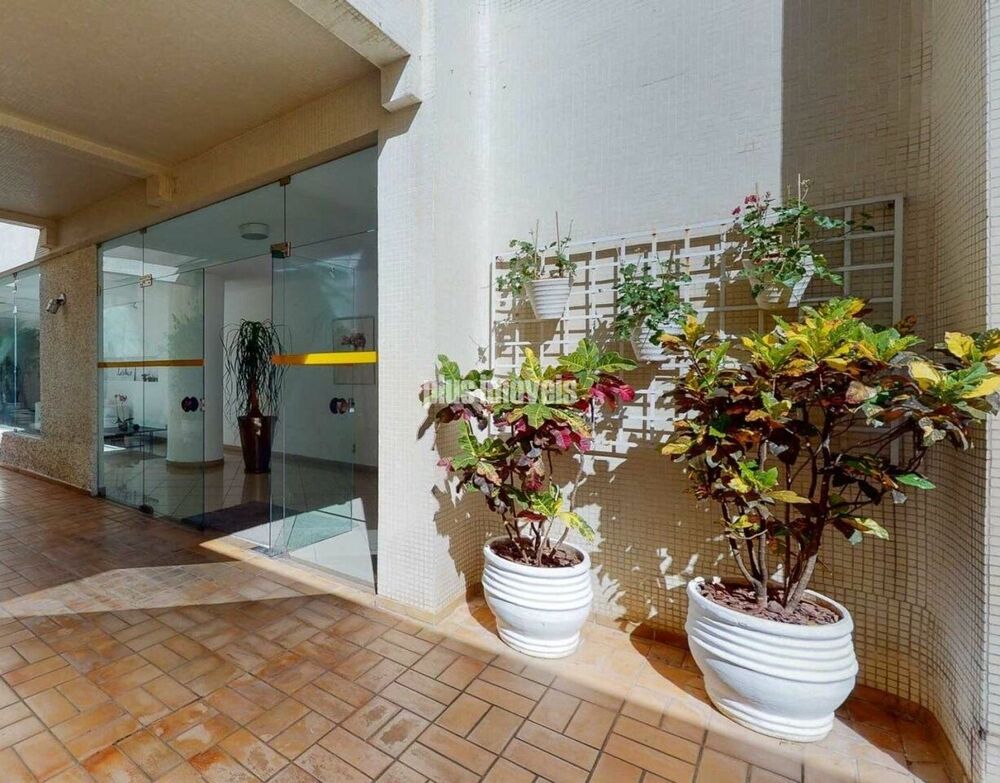 Apartamento, 3 quartos, 193 m² - Foto 2