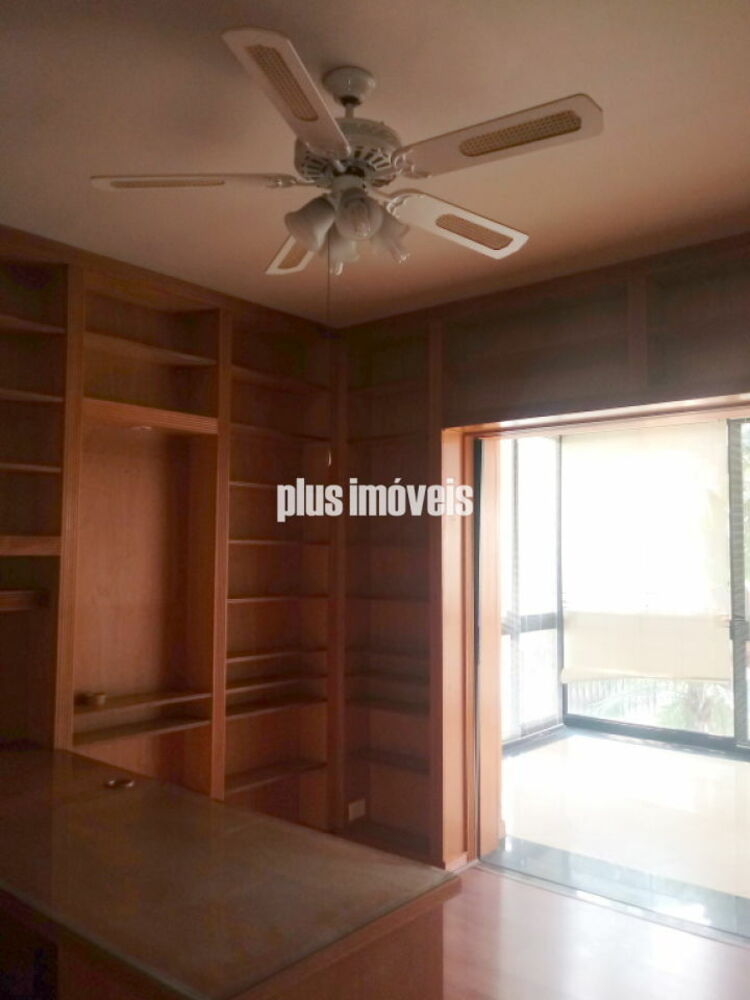 Casa, 4 quartos, 753 m² - Foto 1