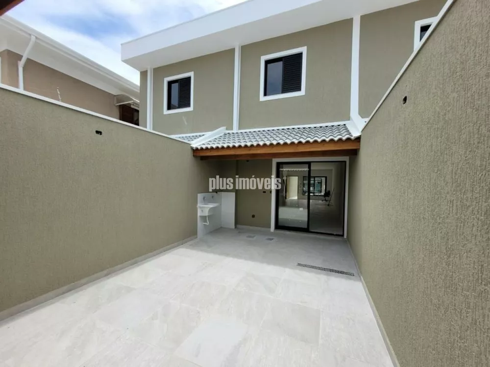 Casa à venda com 3 quartos, 120m² - Foto 2