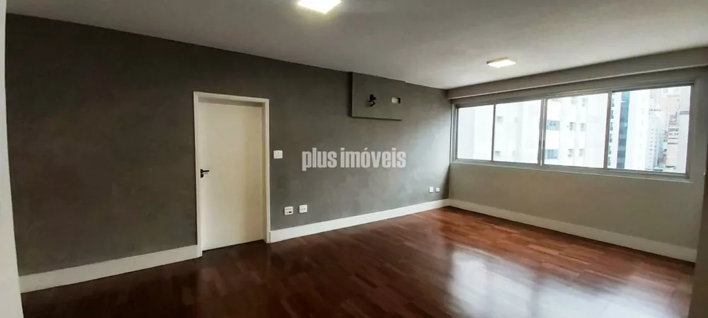 Apartamento à venda com 3 quartos, 128m² - Foto 1