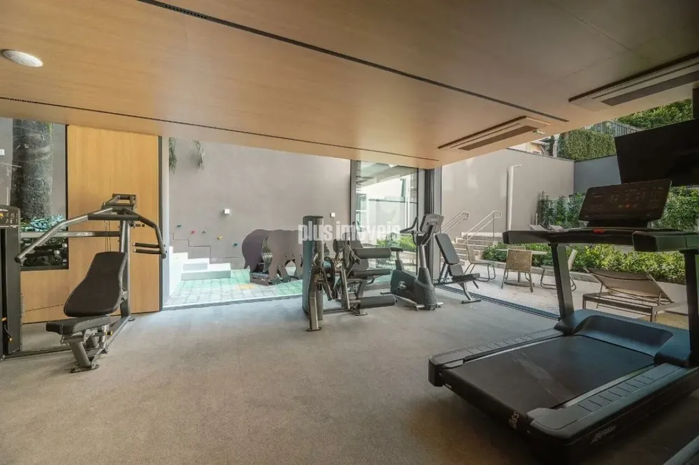 Apartamento, 3 quartos, 240 m² - Foto 1
