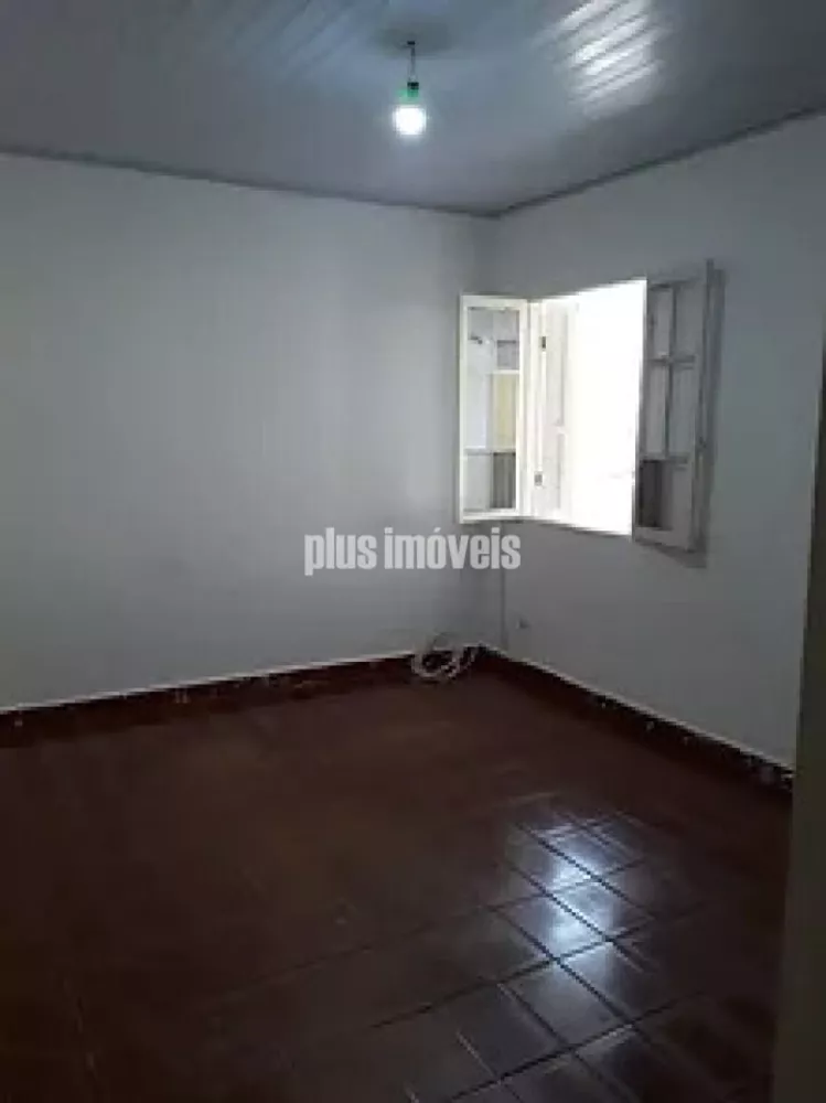 Casa à venda com 3 quartos, 200m² - Foto 2