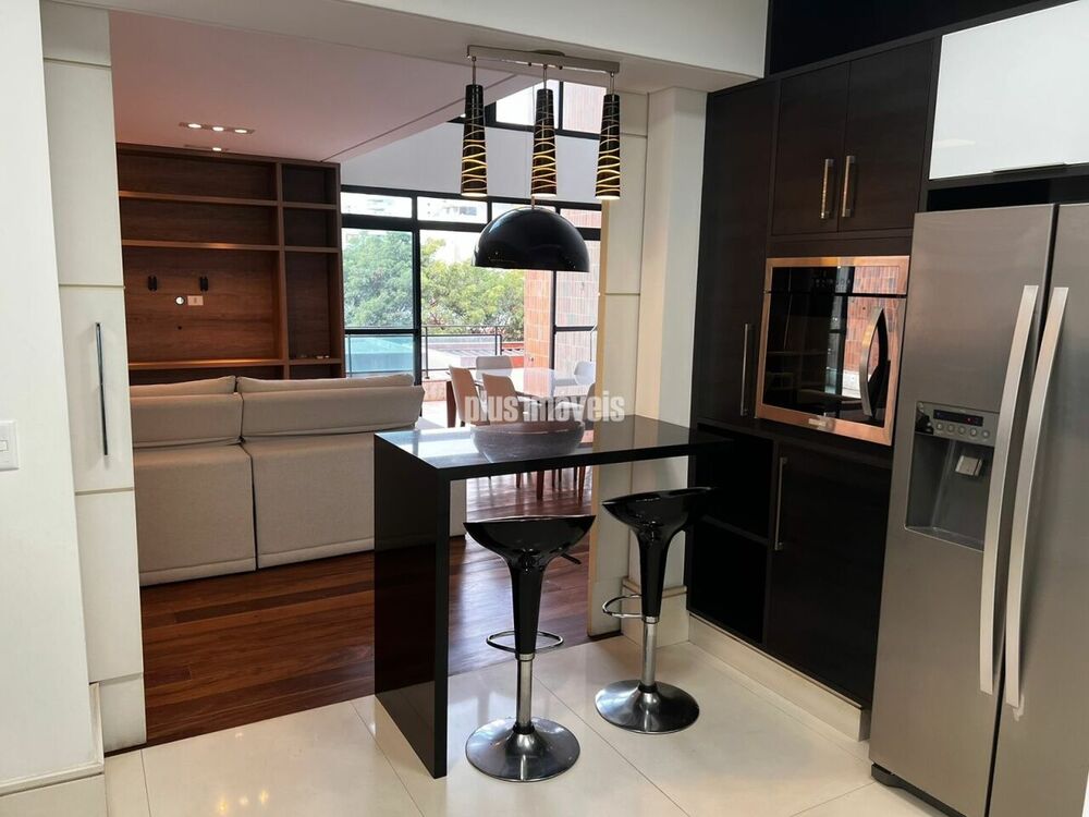 Apartamento à venda com 2 quartos, 140m² - Foto 1