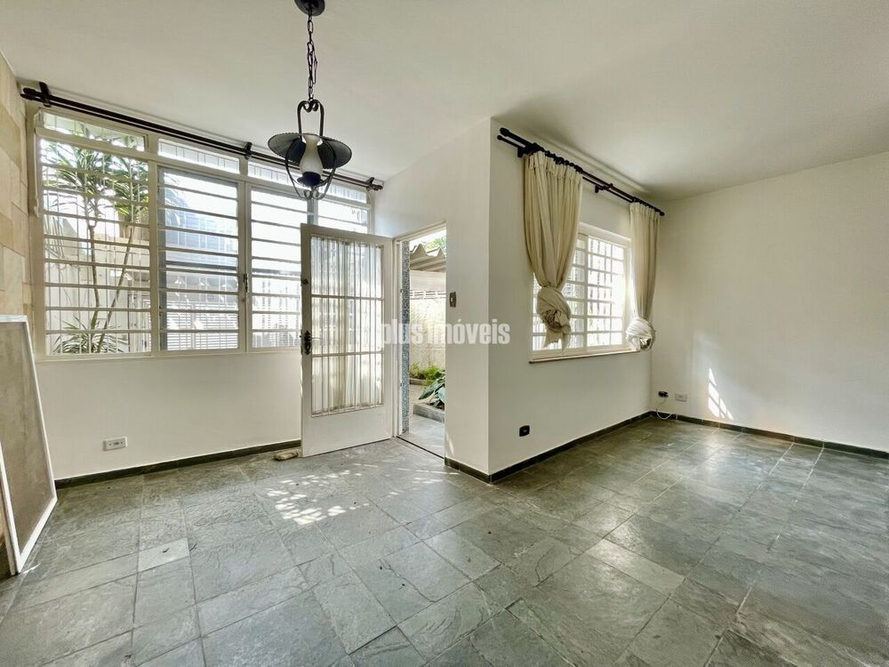 Casa à venda com 3 quartos, 120m² - Foto 2