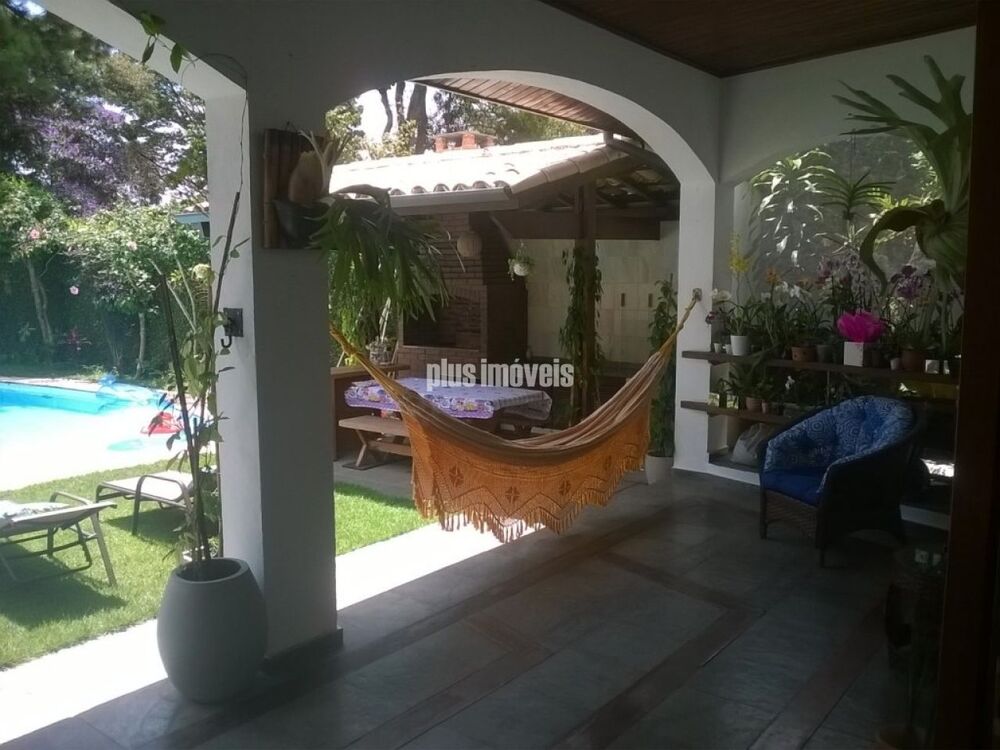 Casa à venda com 4 quartos, 430m² - Foto 2
