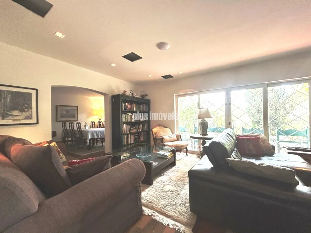 Casa, 4 quartos, 247 m² - Foto 1