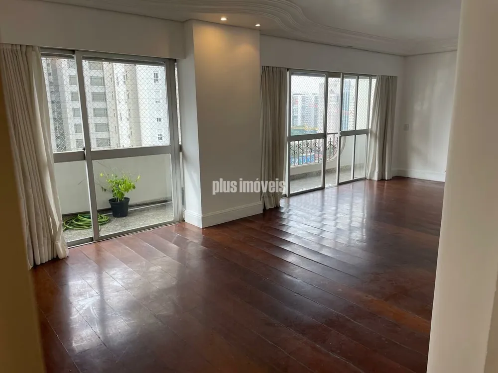 Apartamento, 3 quartos, 200 m² - Foto 1