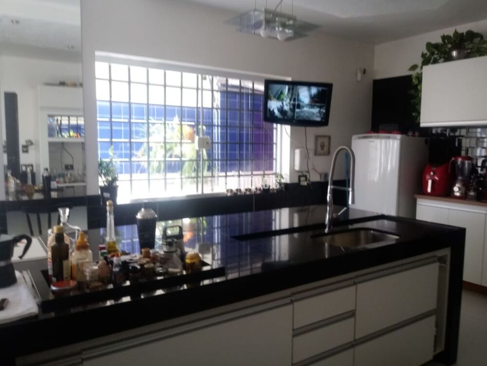 Casa, 5 quartos, 380 m² - Foto 2