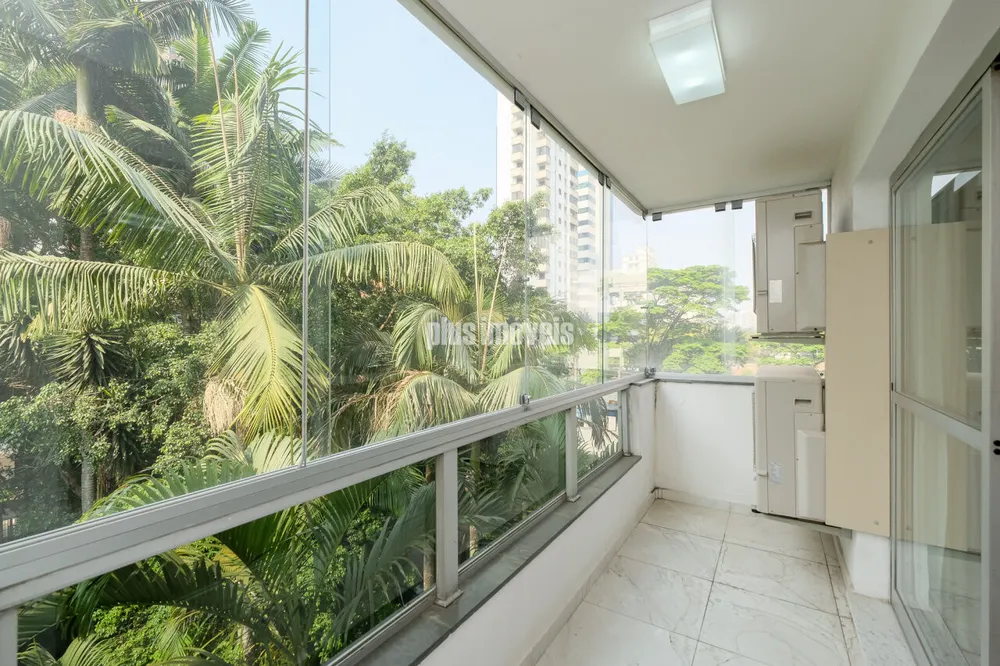Apartamento, 3 quartos, 215 m² - Foto 1