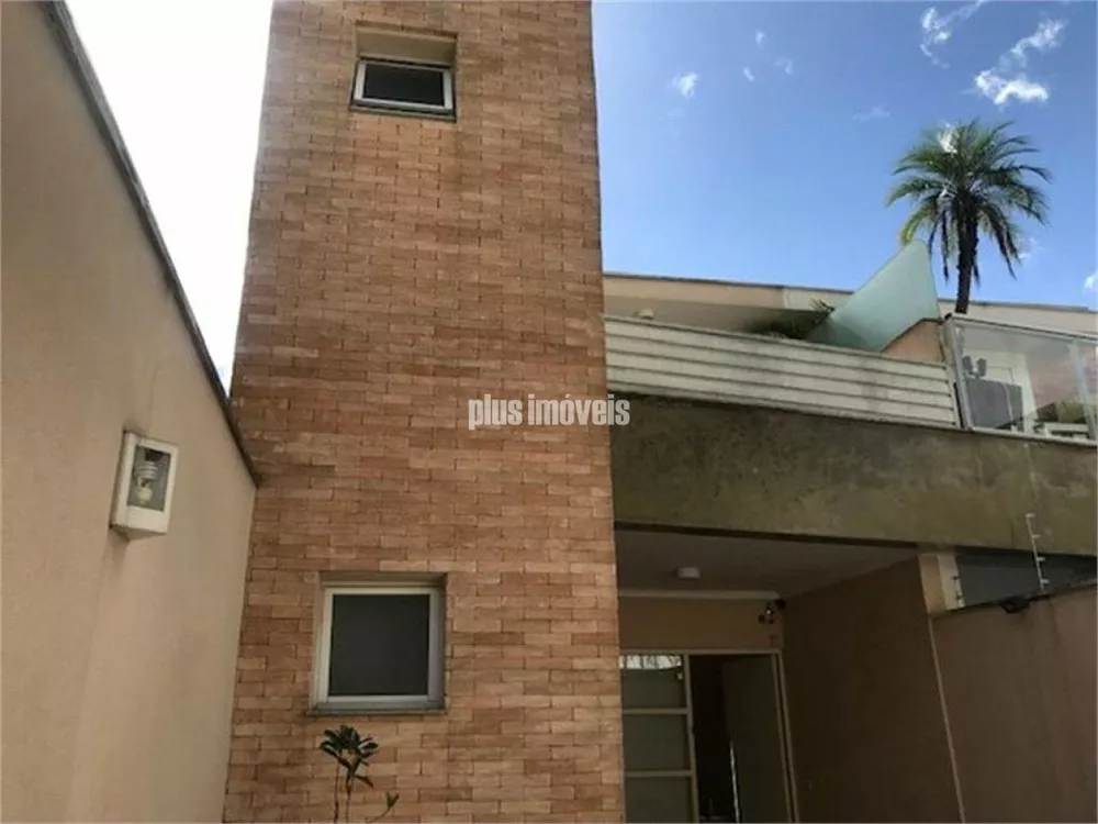 Casa à venda com 3 quartos, 152m² - Foto 1