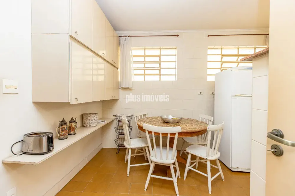Casa, 3 quartos, 232 m² - Foto 2