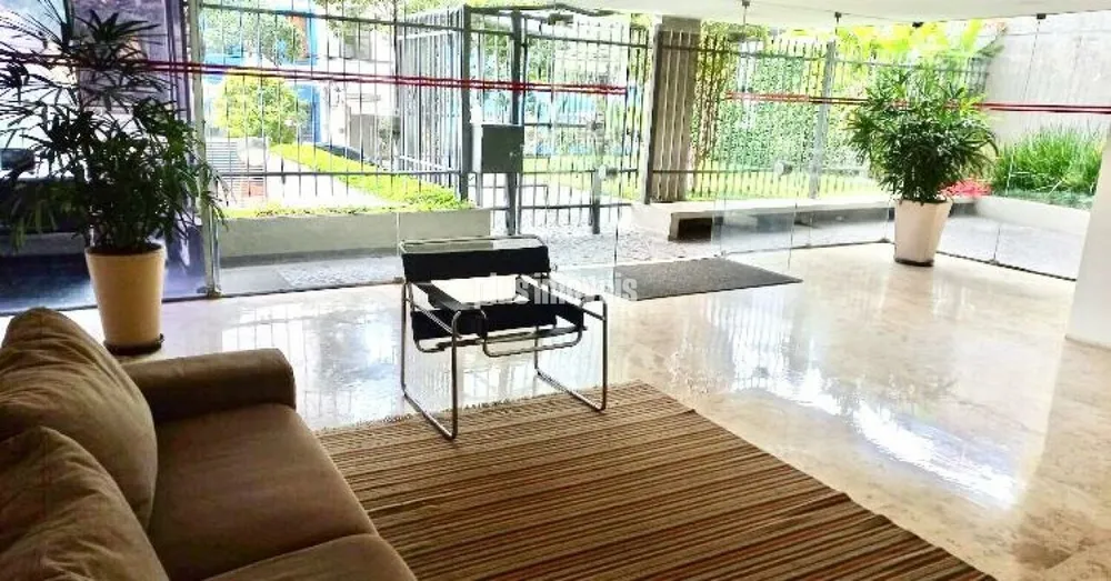 Apartamento, 3 quartos, 140 m² - Foto 1