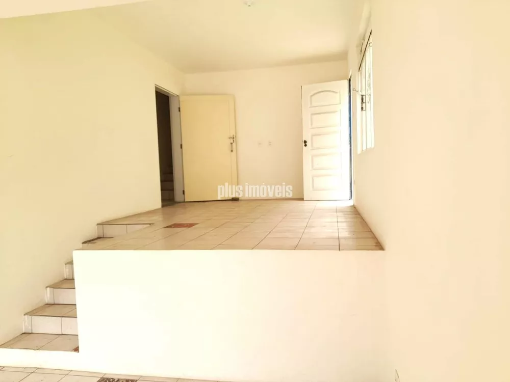 Casa à venda com 3 quartos, 162m² - Foto 4